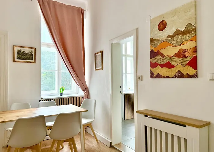 2-bedroom Sunny & Calm With Free Parking * فيينا